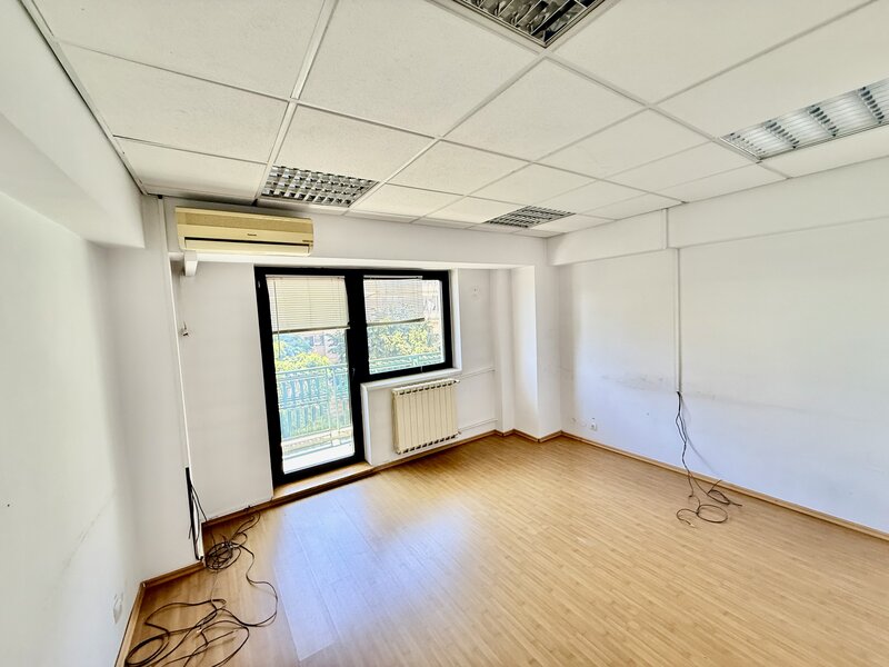 Piata Unirii, spatiu de birouri premium, 4 birouri, Sitraco Center.